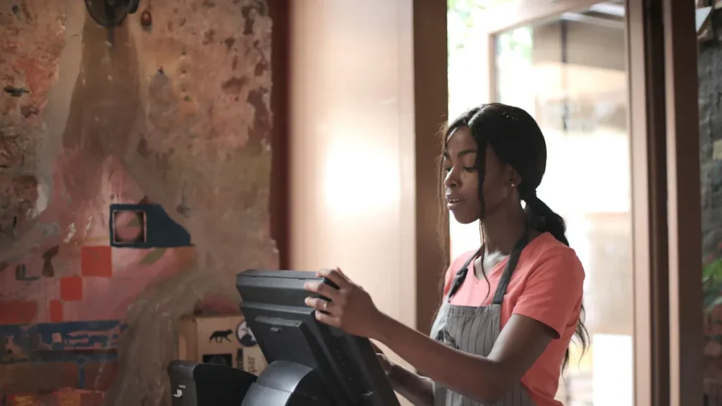 How to Use a POS Cashier Machine Step by Step for Beginners